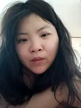 hello098712 online show from February 17, 2025, 12:54 am