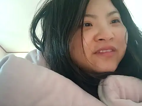 hello098712 online show from February 11, 2025, 6:19 am