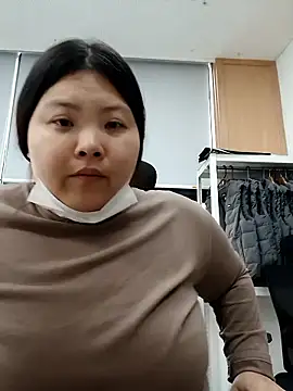 Snapshot of hello098712 chatting on September 29, 2025, 3:24 am hello098712 online show from September 29, 2025, 3:24 am