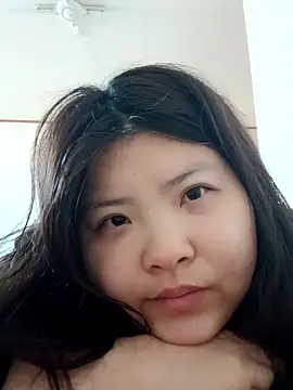 hello098712 online show from March 14, 2025, 1:27 am