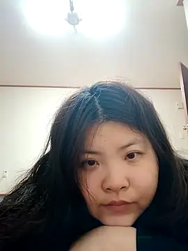 hello098712 online show from March 13, 2025, 9:37 pm