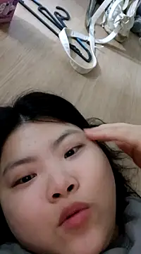 hello098712 online show from March 8, 2025, 8:11 am