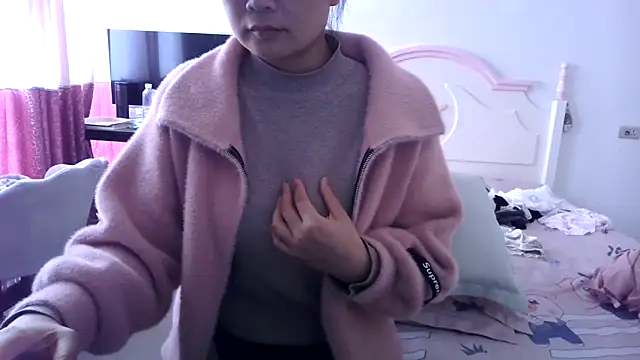 Snapshot of CN-Xiaoxi chatting on September 28, 2025, 3:35 am CN-Xiaoxi online show from September 28, 2025, 3:35 am