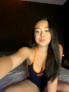 mayakitsune69 online show from October 26, 2025, 1:00 pm