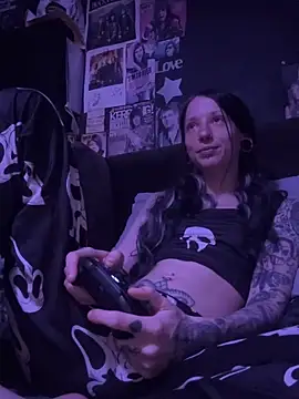 MissMidnightUK online show from June 20, 2026, 12:04 am