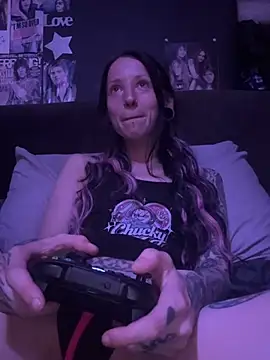 MissMidnightUK online show from June 25, 2026, 11:32 pm