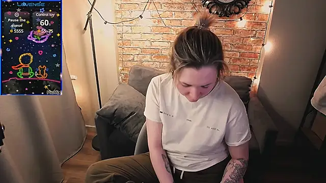 Ozalin Green online show from March 3, 2025, 11:22 am