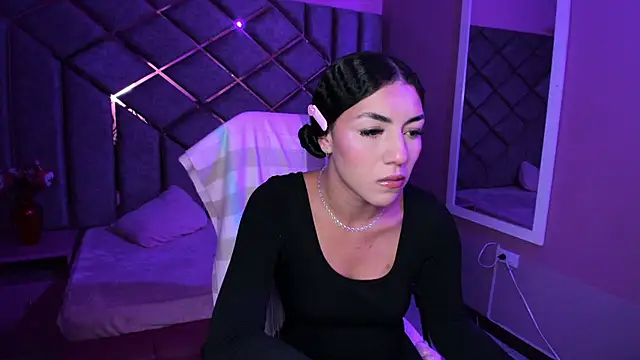 Poly Sasha  online show from February 13, 2026, 4:34 am