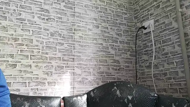 Snapshot of EdithManning chatting on March 6, 2025, 9:25 am EdithManning online show from March 6, 2025, 9:25 am