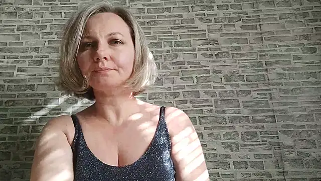 Snapshot of EdithManning chatting on March 1, 2025, 8:13 am EdithManning online show from March 1, 2025, 8:13 am