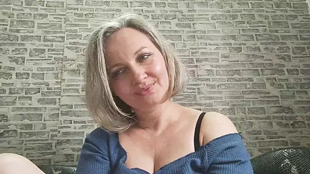 Snapshot of EdithManning chatting on March 10, 2025, 12:17 pm EdithManning online show from March 10, 2025, 12:17 pm