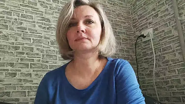 Snapshot of EdithManning chatting on March 6, 2025, 6:19 am EdithManning online show from March 6, 2025, 6:19 am