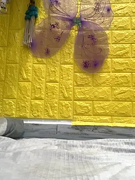 abyusif101099 online show from December 2, 2025, 7:32 am