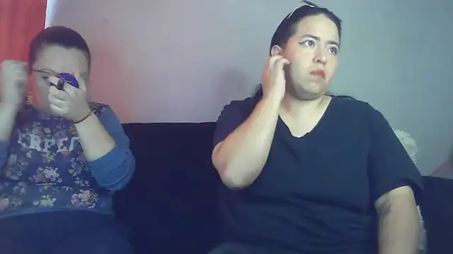 katieeandsharonn online show from November 28, 2025, 1:44 pm