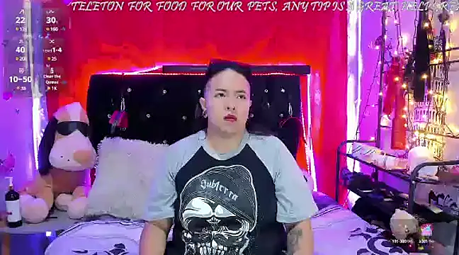 Snapshot of katieeandsharonn chatting on January 20, 2025, 12:39 pm katieeandsharonn online show from January 20, 2025, 12:39 pm