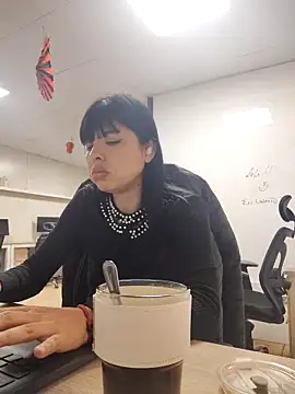 Snapshot of maria_lasexy chatting on October 15, 2025, 12:35 pm maria lasexy online show from October 15, 2025, 12:35 pm