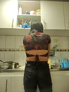 Snapshot of maria_lasexy chatting on October 31, 2025, 10:05 pm maria lasexy online show from October 31, 2025, 10:05 pm