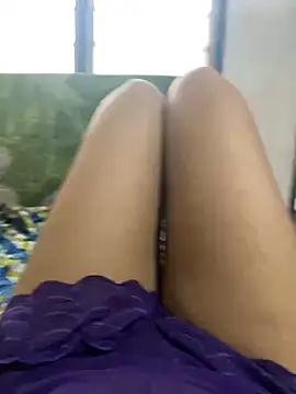 Snapshot of AkuaGifty chatting on December 4, 2024, 7:22 am AkuaGifty online show from December 4, 2024, 7:22 am