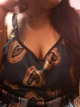 Hot-Anuska online show from December 4, 2025, 6:18 pm