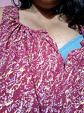 Snapshot of Hot-Anuska chatting on February 13, 2025, 2:09 pm Hot-Anuska online show from February 13, 2025, 2:09 pm