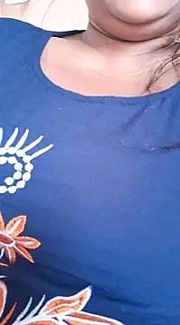 Snapshot of Hot-Anuska chatting on March 19, 2025, 10:44 am Hot-Anuska online show from March 19, 2025, 10:44 am