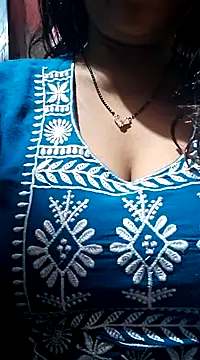 Snapshot of Hot-Anuska chatting on March 6, 2025, 1:35 pm Hot-Anuska online show from March 6, 2025, 1:35 pm