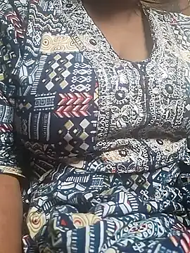 Snapshot of Hot-Anuska chatting on February 26, 2025, 4:08 am Hot-Anuska online show from February 26, 2025, 4:08 am