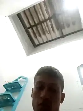 wolf james123 online show from March 8, 2025, 7:09 pm