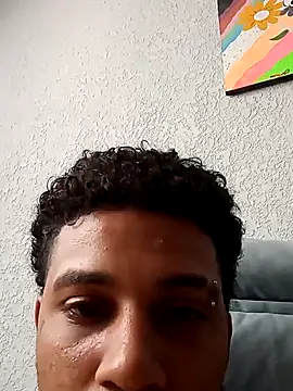 Snapshot of gugao666 chatting on December 2, 2024, 5:43 pm gugao666 online show from December 2, 2024, 5:43 pm