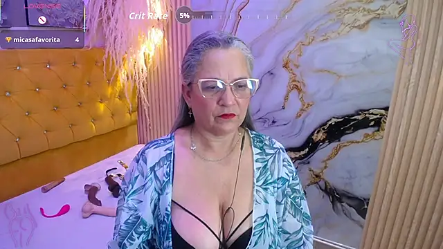 miisevvie  online show from November 18, 2025, 2:05 am