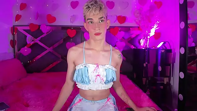 Cherry zayden  online show from February 14, 2025, 1:02 am