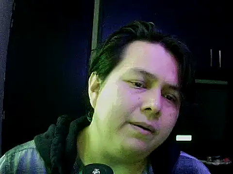 aixs93 online show from October 8, 2025, 1:56 pm