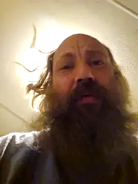 Snapshot of Beyond1978 chatting on October 7, 2025, 4:35 am Beyond1978 online show from October 7, 2025, 4:35 am