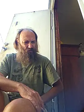 Snapshot of Beyond1978 chatting on October 22, 2025, 4:06 pm Beyond1978 online show from October 22, 2025, 4:06 pm