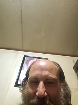 Snapshot of Beyond1978 chatting on September 23, 2025, 3:24 am Beyond1978 online show from September 23, 2025, 3:24 am