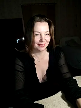 Snapshot of VselenaSun402 chatting on October 21, 2025, 10:58 am VselenaSun402 online show from October 21, 2025, 10:58 am