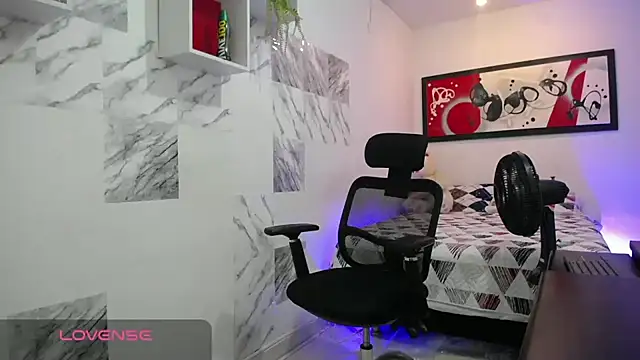 Zaya Smith online show from February 9, 2025, 1:22 am