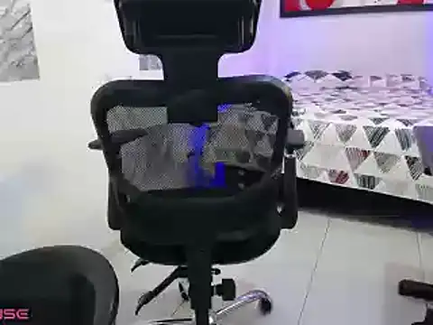 Zaya Smith online show from February 1, 2025, 1:55 am