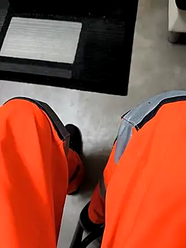 grossecoch online show from March 26, 2026, 3:43 pm