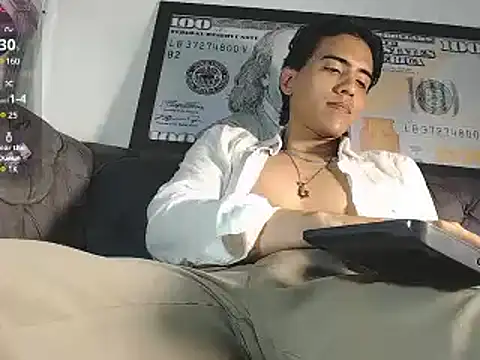 angelbianchii online show from December 17, 2024, 11:27 pm