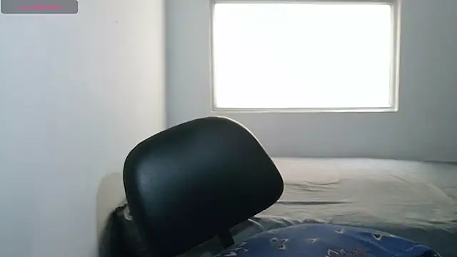 Snapshot of angelbianchii chatting on October 6, 2025, 5:02 pm angelbianchii online show from October 6, 2025, 5:02 pm