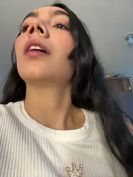 Snapshot of SOY_LUPE chatting on February 7, 2025, 12:53 am SOY LUPE online show from February 7, 2025, 12:53 am