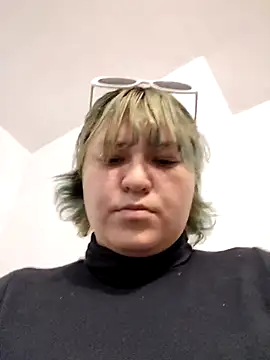 iDogrose21 online show from November 27, 2025, 11:27 pm