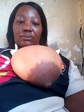 chubbydoll122 online show from October 4, 2025, 6:15 am