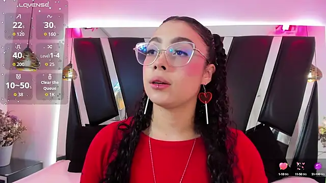 Snapshot of antonelllepiercee chatting on September 30, 2025, 11:38 am antonelllepiercee online show from September 30, 2025, 11:38 am