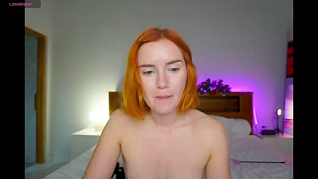 Snapshot of Timissi chatting on December 15, 2024, 10:47 pm Timissi online show from December 15, 2024, 10:47 pm