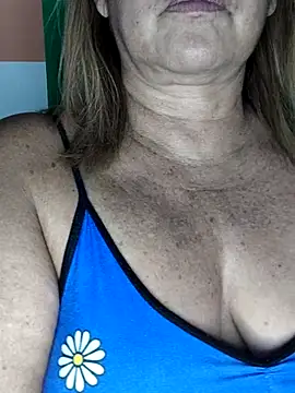 Kasandra Ho online show from October 1, 2025, 2:27 am