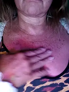 Kasandra Ho online show from December 1, 2025, 8:37 am