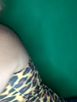 Kasandra Ho online show from November 15, 2025, 1:42 am