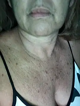 Kasandra Ho online show from April 5, 2026, 8:10 am